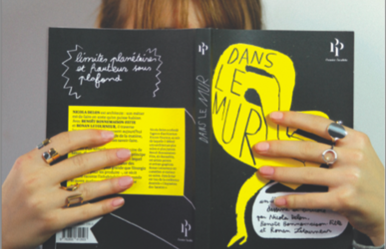 Maison Mouche X Premier Parallèle